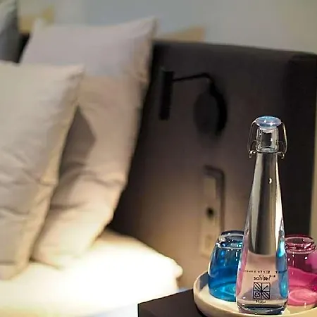 Sander Hotel 3*